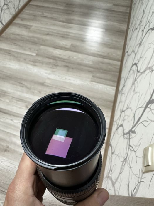 Обьектив Sony SAL75300