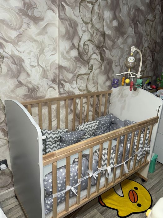 Детская кроватка