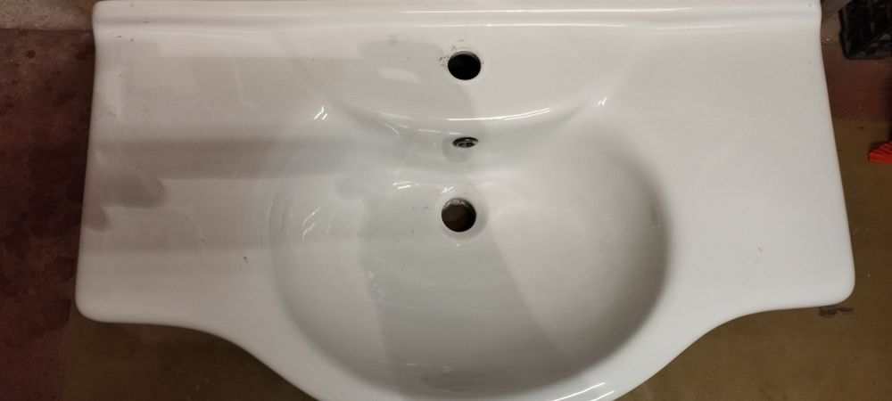 Продавам Порцеланова мивка