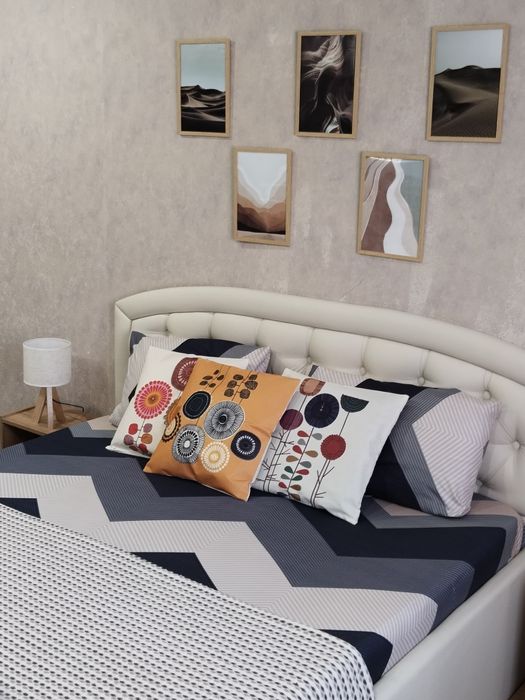 в центре ! час , день,ночь, сутки