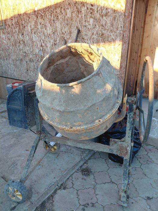 Продажа бетономешалки срочно