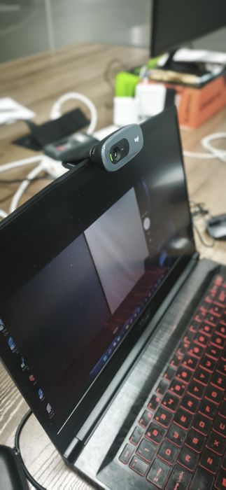 Веб-камера Logitech C270