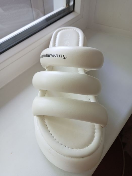 Обувь шлёпки новые