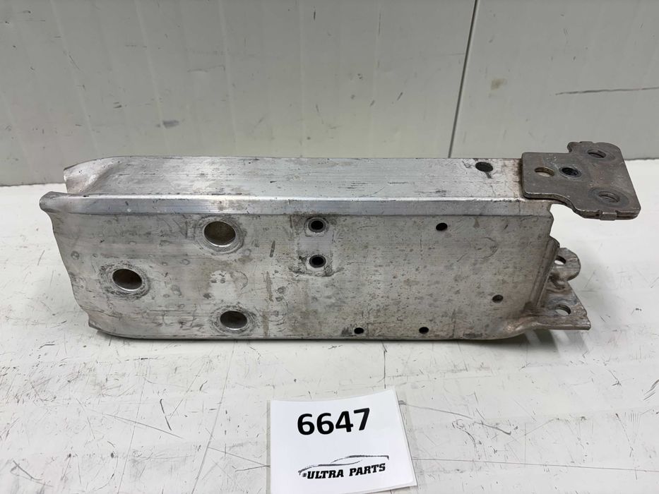 Десен буфер алуминива греда БМВ Ф20 БМВ Ф22 БМВ Ф30 БМВ Ф31