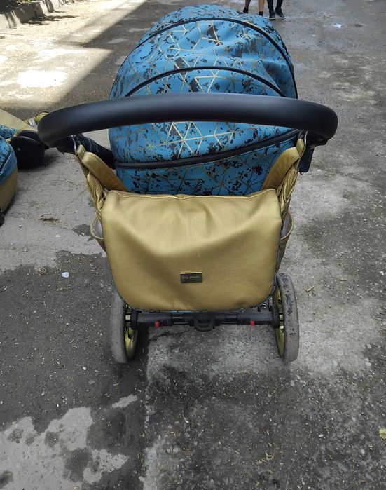 Атрактивна бебешка количка Куга 3в1