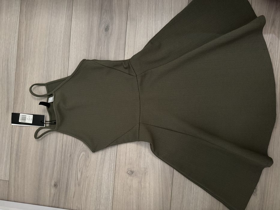 Дамски нови рокли