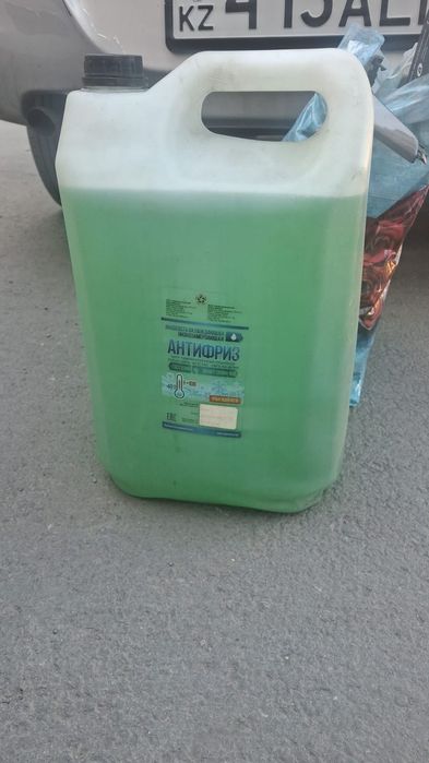 Продам антифриз 10л