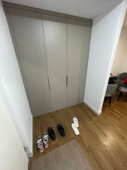 Chirie apartament cu parcare personala