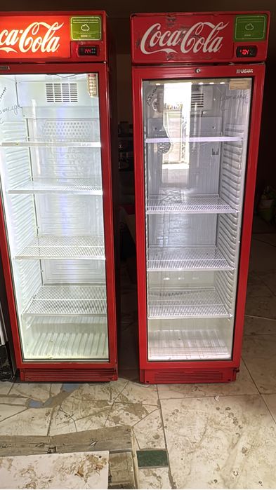 Витринный холодильник сатылад