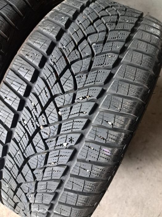 anvelope goodyear 225 45 17 - Piese auto de vânzare | OLX.ro