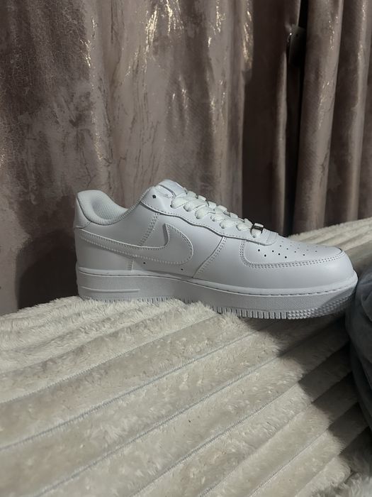 Nike air force 1 white