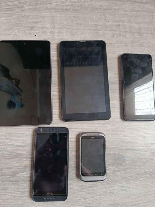 Телефоны и планшеты на запчасти