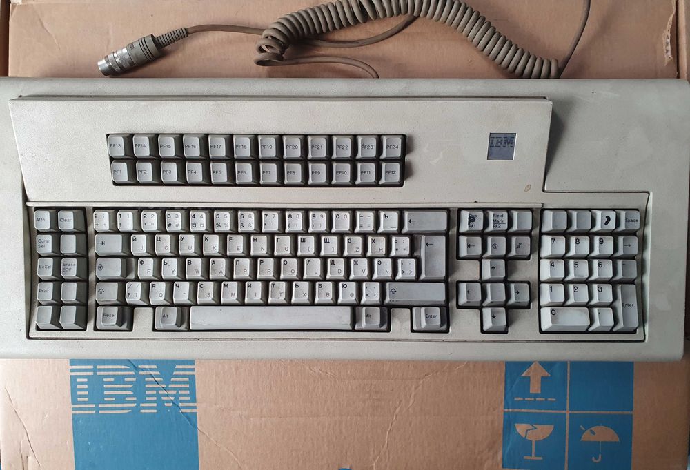 IBM Model F/ IBM Model M