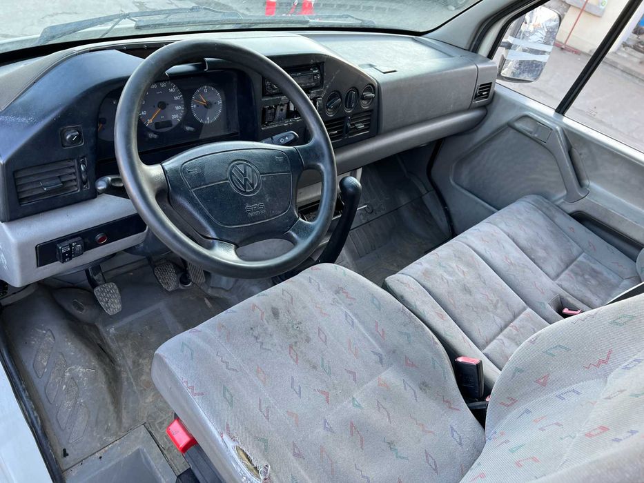 Dezmembrez PIESE Volkswagen LT 28,35,46 motor 2.8 TDI de MAN 131 cp ATA 2001 cu POMPA INJECTIE