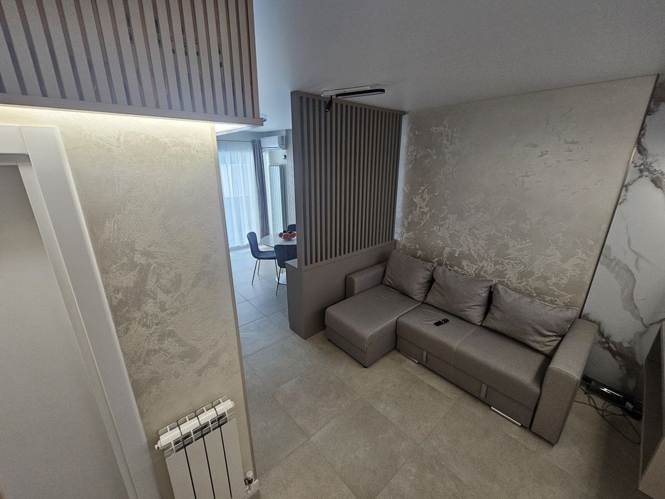 Închiriez apartament 2 camere Alezzi Odyssey – parcare subterană – Mamaia Nord
Descriere anunț