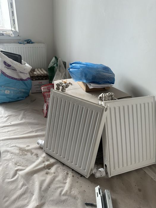 Батарея новые продаем две штуки