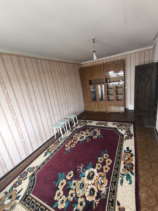 Продаётся квартира на Массив Куйлюк 5 бывший общежития