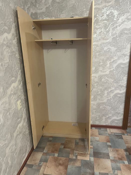 Отдам шкаф  бесплатно