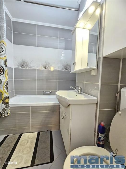 Inchiriere apartament 3 camere Tudor cu 2 bai amenajat.