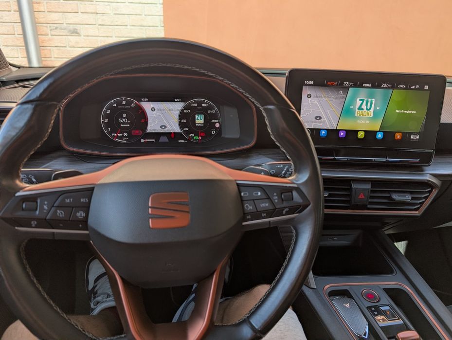 SEAT Leon 2021 — imagine 4