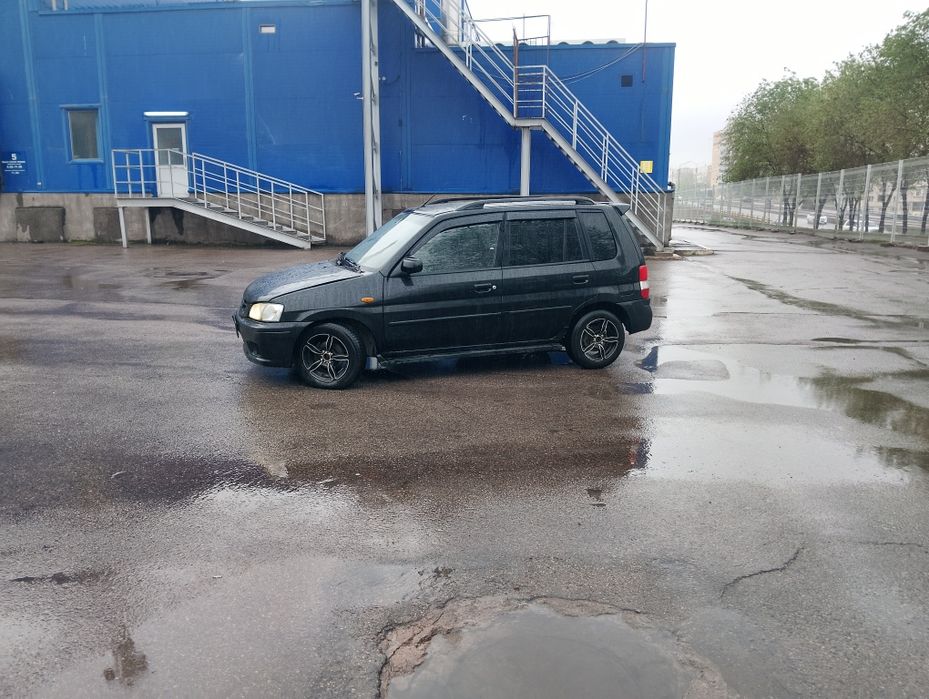 Срочна продам Mazda Demio 2003