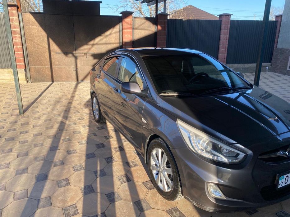 Hyundai Accent 2014
