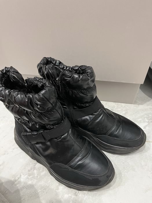 Зимние ботинки и горные