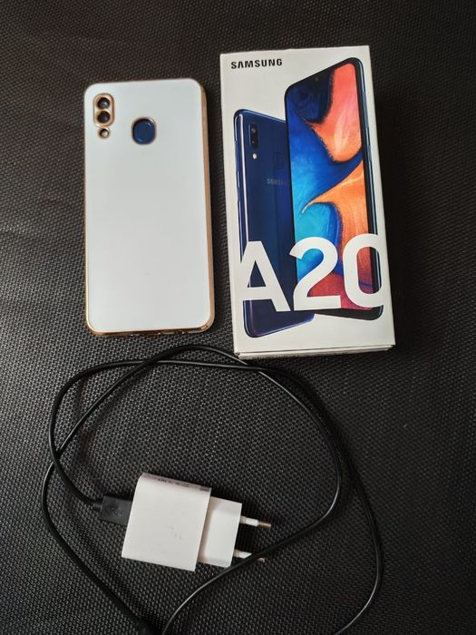 Продам Samsung A20