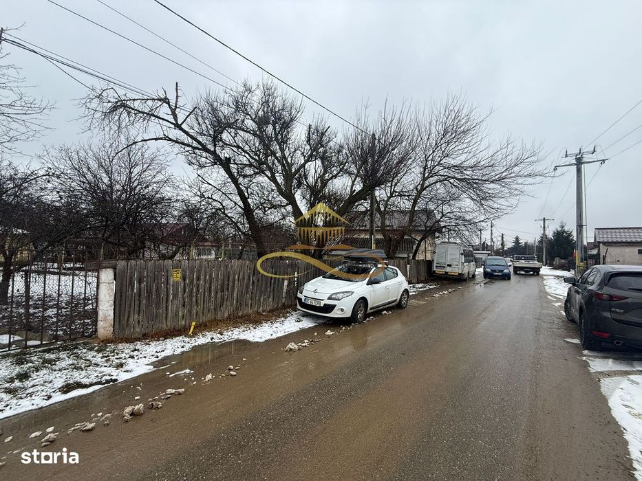 Casa batraneasca cu teren de vanzare in Lilieci Bacau