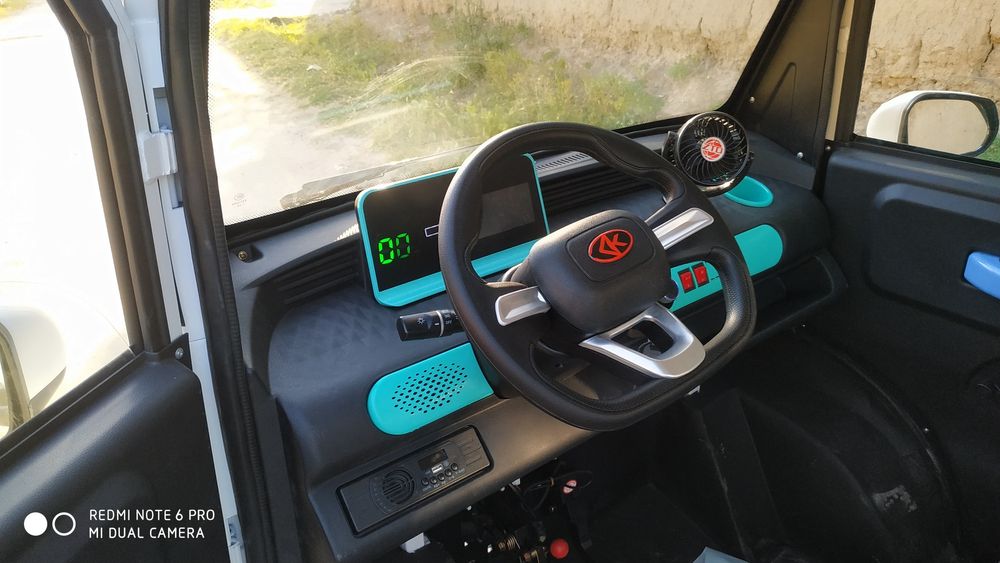 Mini babo muraviy  elikter sotiladi yangi maslo 5 km yurgam kami bor