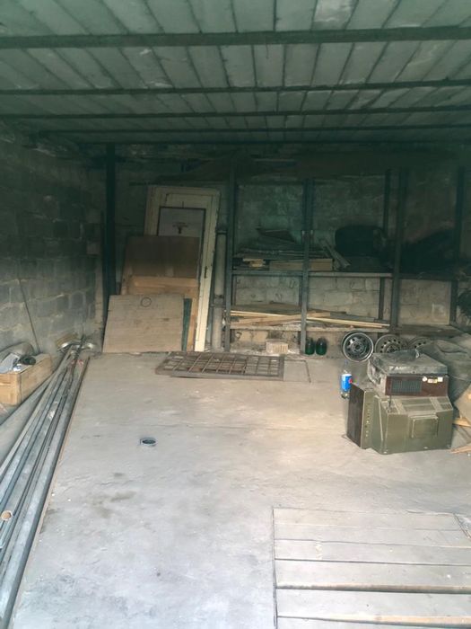 Гараж в Сортировке.