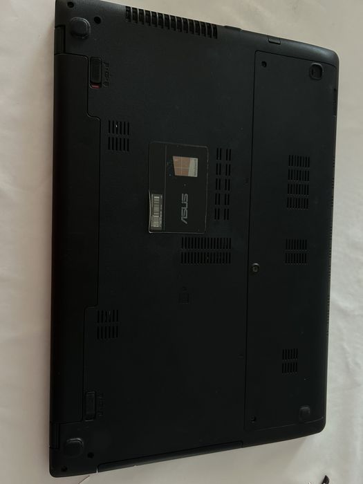 Ноутбук ASUS i7 / 8 ГБ / Windows 10