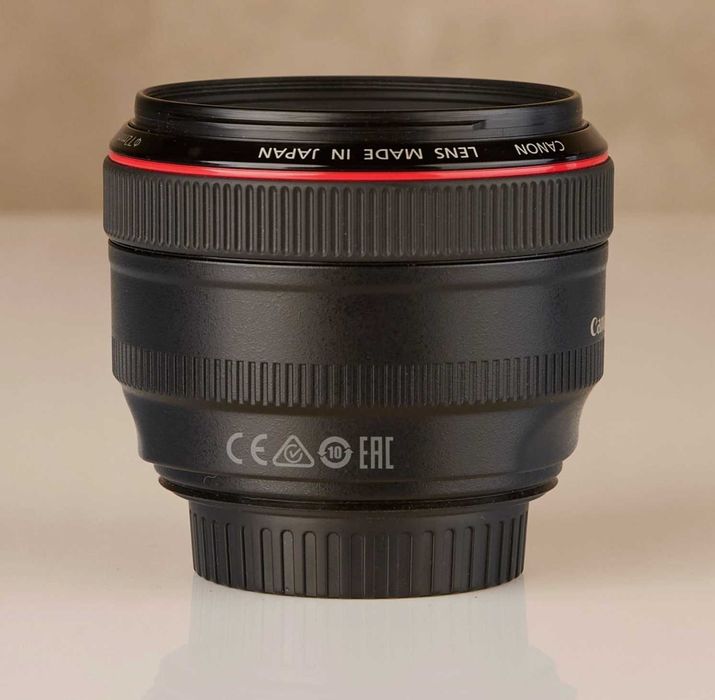 Canon EF 50mm f/1.2L USM