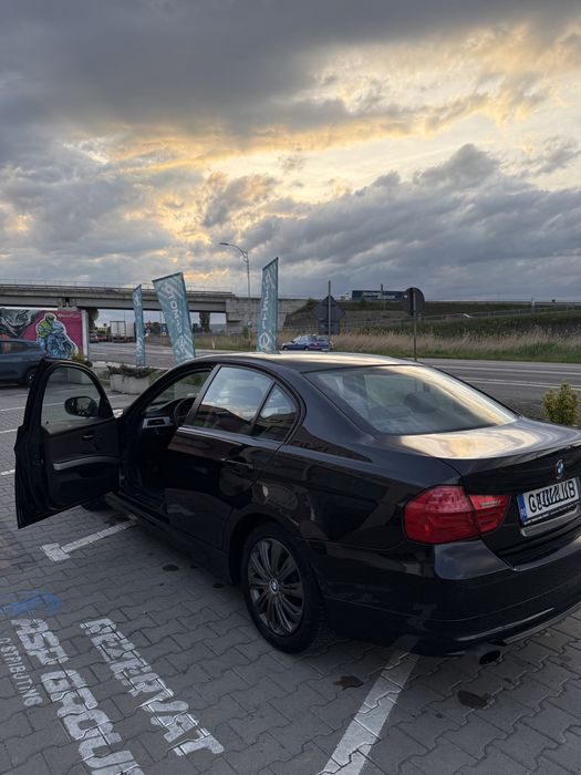 BMW E90 318i 2009