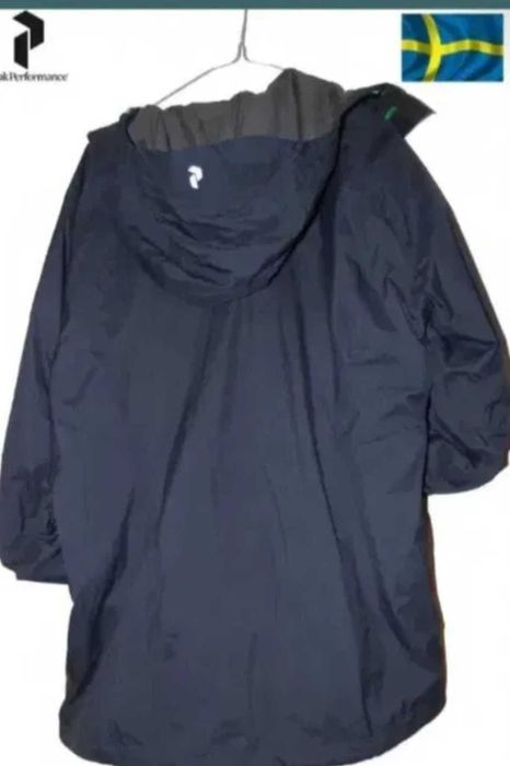 Geaca ,  Peak Performance, NOUA, HyPe,made in SUEDIA