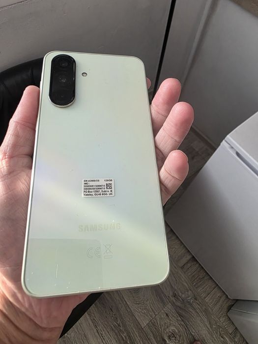 Самсунг А36, нов