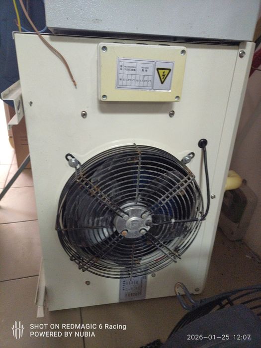 Компрессор с контроллером