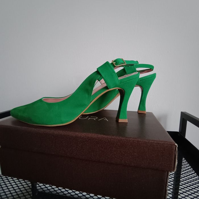 Pantofi Alura cu toc, decupați,din piele întoarsă verde