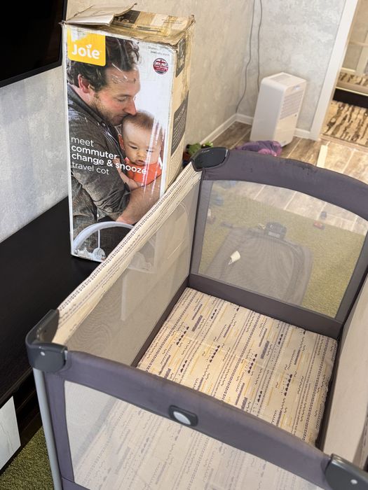 Манеж-кровать Joie Commuter Change