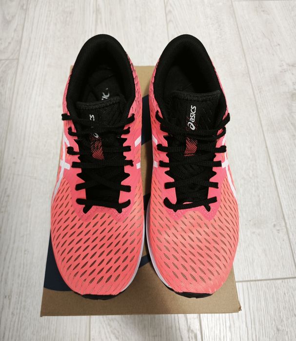 Маратонки  Asics като нови!!!