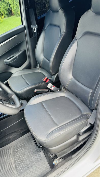 Proprietar vând Dacia Spring an 2023 in garantie