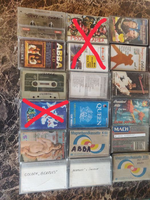 Casete audio muzica usoara si populara