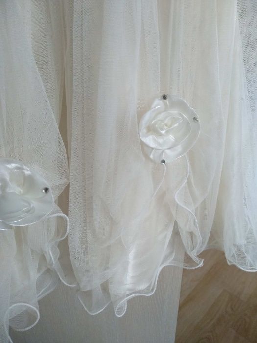 Прекрасна детска рокля за повод  :)