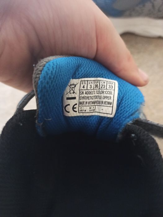 Pantofi skechers shark bots mărimea 36, 5