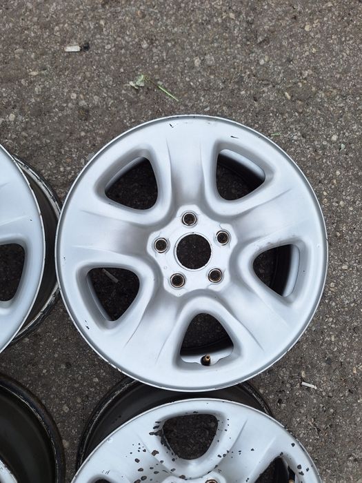 Тойота-16цола-5/114,3-240лв.