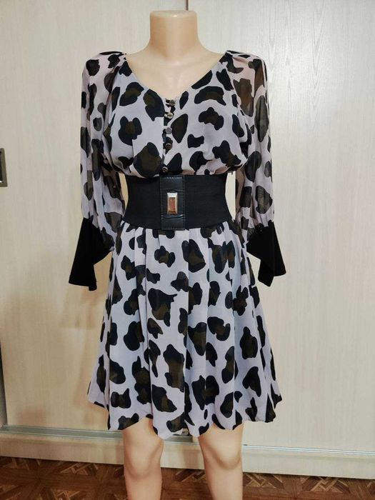 Платья БУ. Размер турецкий 40.