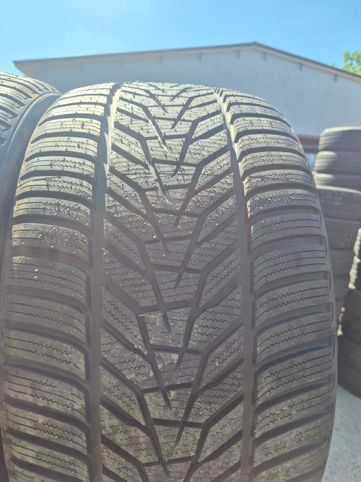 2 Anvelope M+S IARNA - 275/30/20 97W - Hankook Winter I*CEPT EVO 3 - NOU - DOT 2022 !