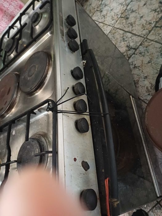 Комбинирана готварскка печка на ток и газ CANDY