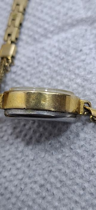 Продам часы СССР позолота