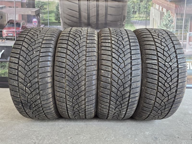 225/45/17 Goodyear 4бр